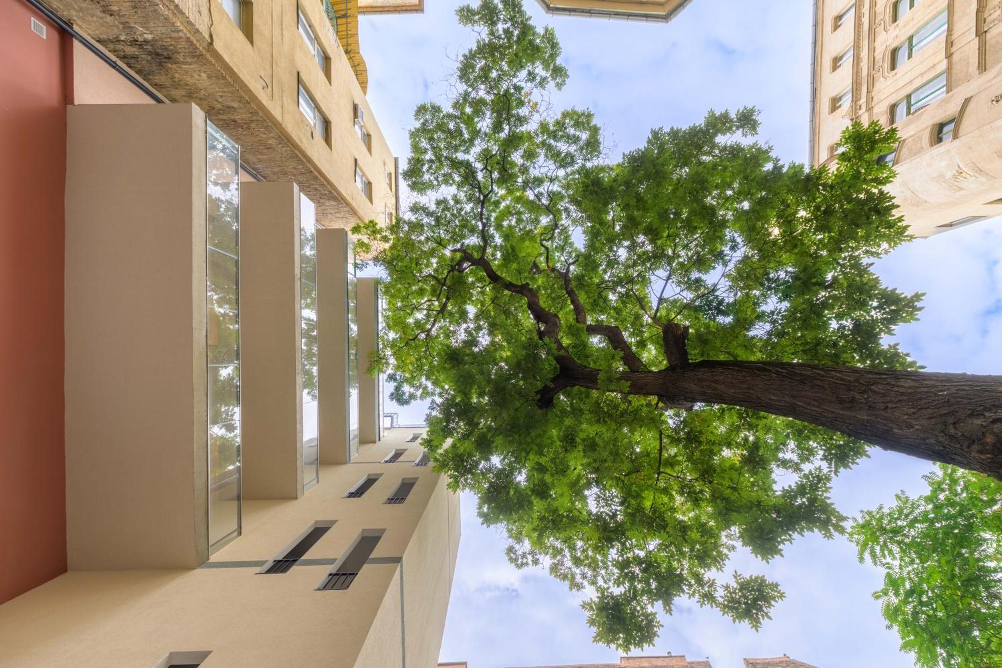 Best Seasons Andrassy Budapest Exterior photo
